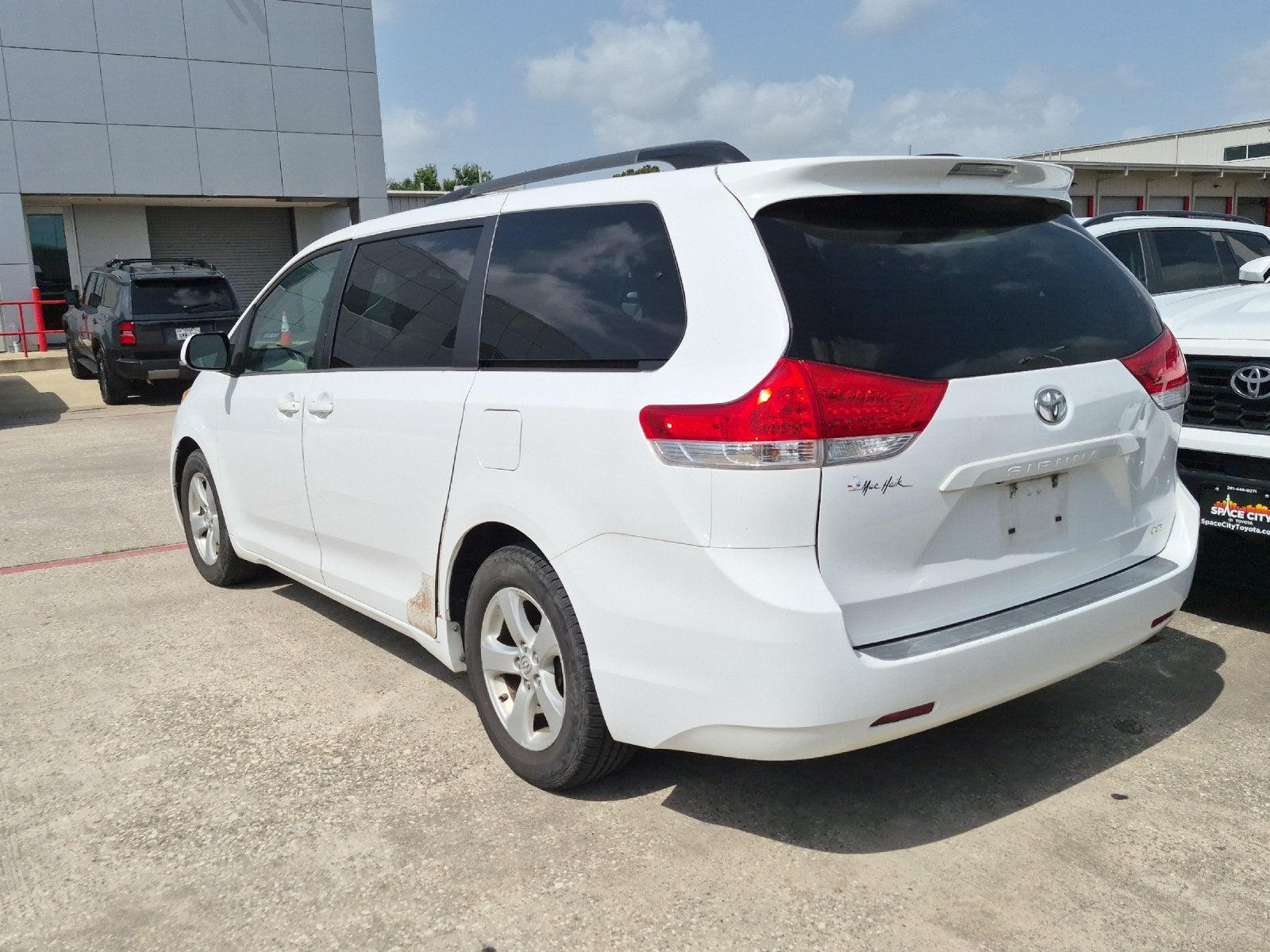 2014 Toyota SIENNA LE 3.5L LE 8 Passenger