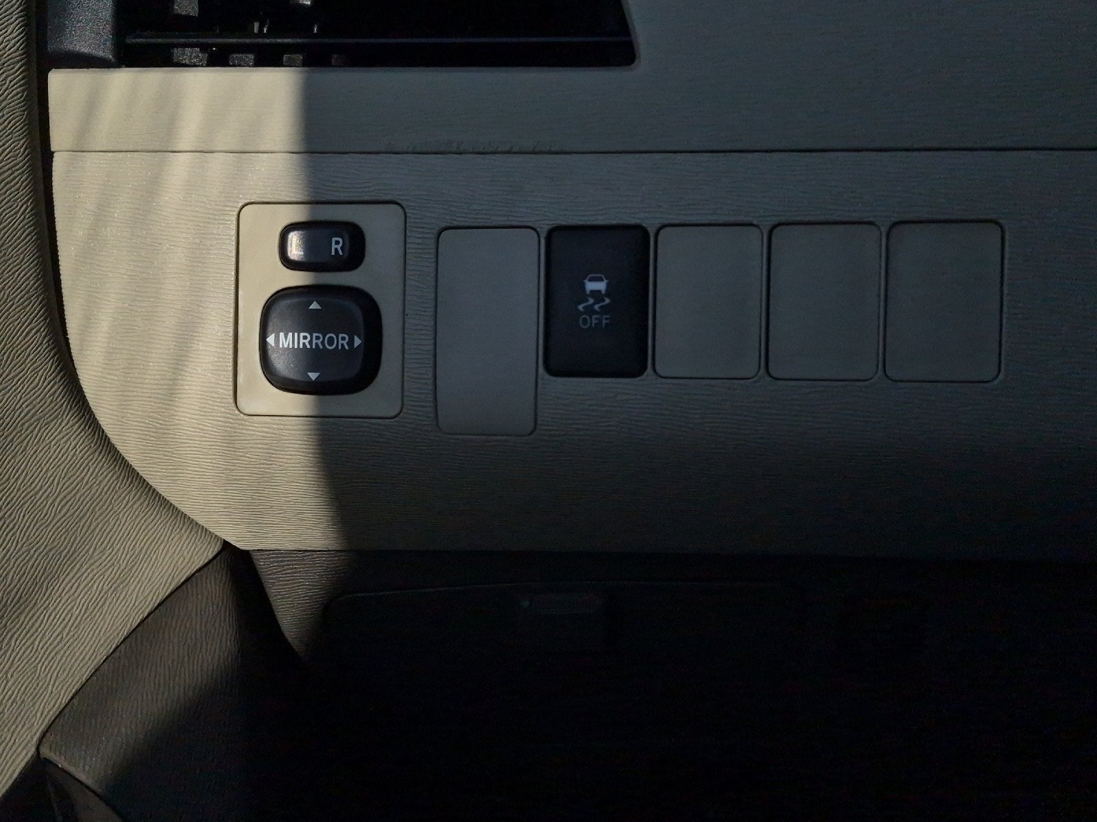2014 Toyota SIENNA LE 3.5L LE 8 Passenger