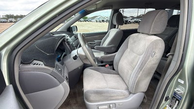 2010 Toyota SIENNA LE