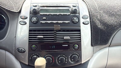 2010 Toyota SIENNA LE