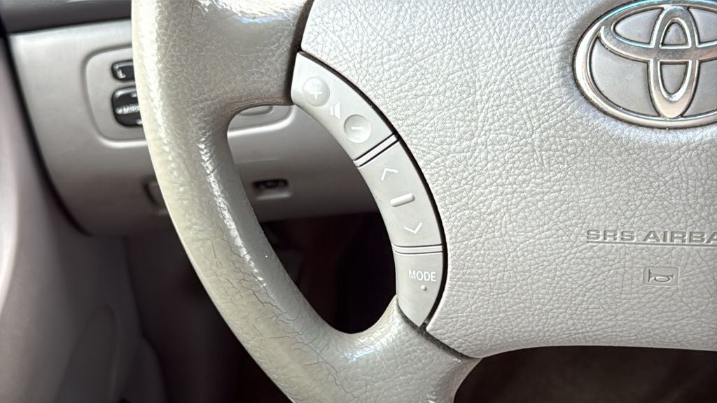 2010 Toyota SIENNA LE