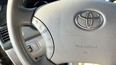 2010 Toyota SIENNA LE