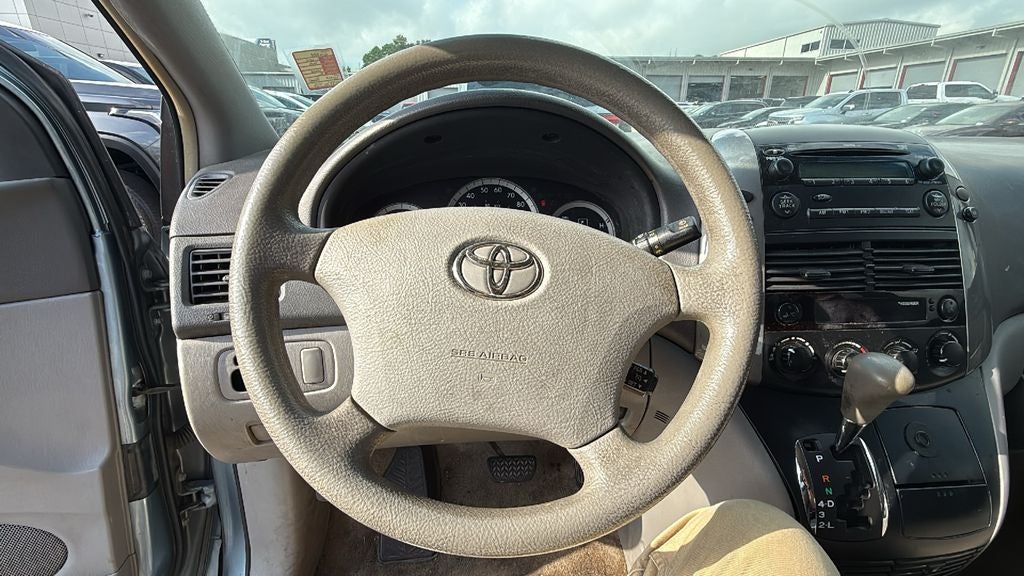 2010 Toyota SIENNA CE