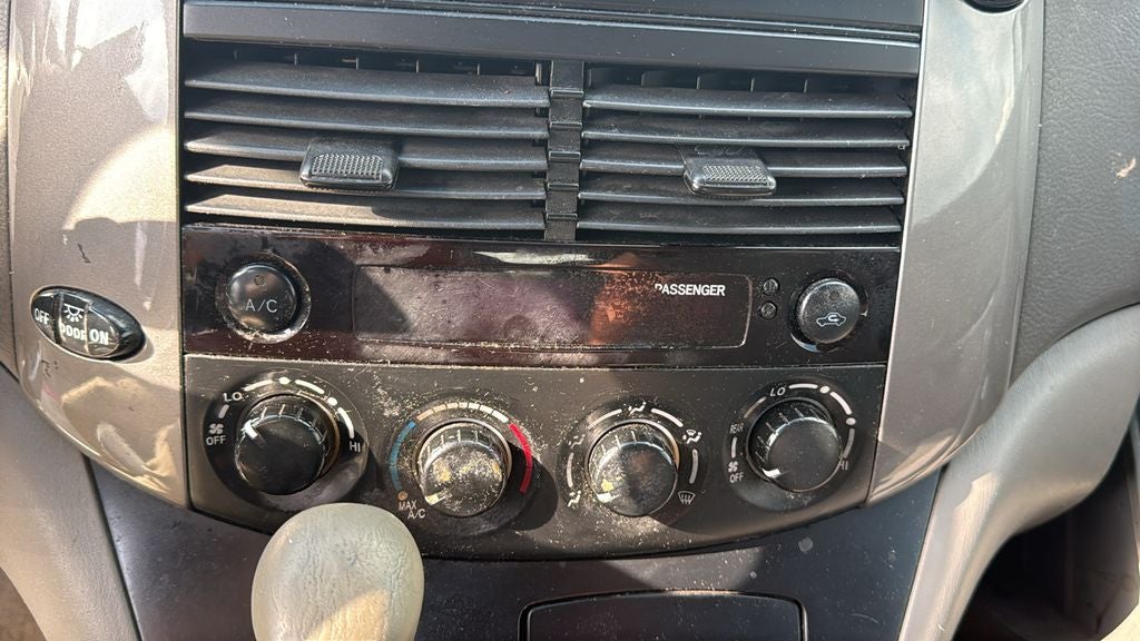 2010 Toyota SIENNA CE