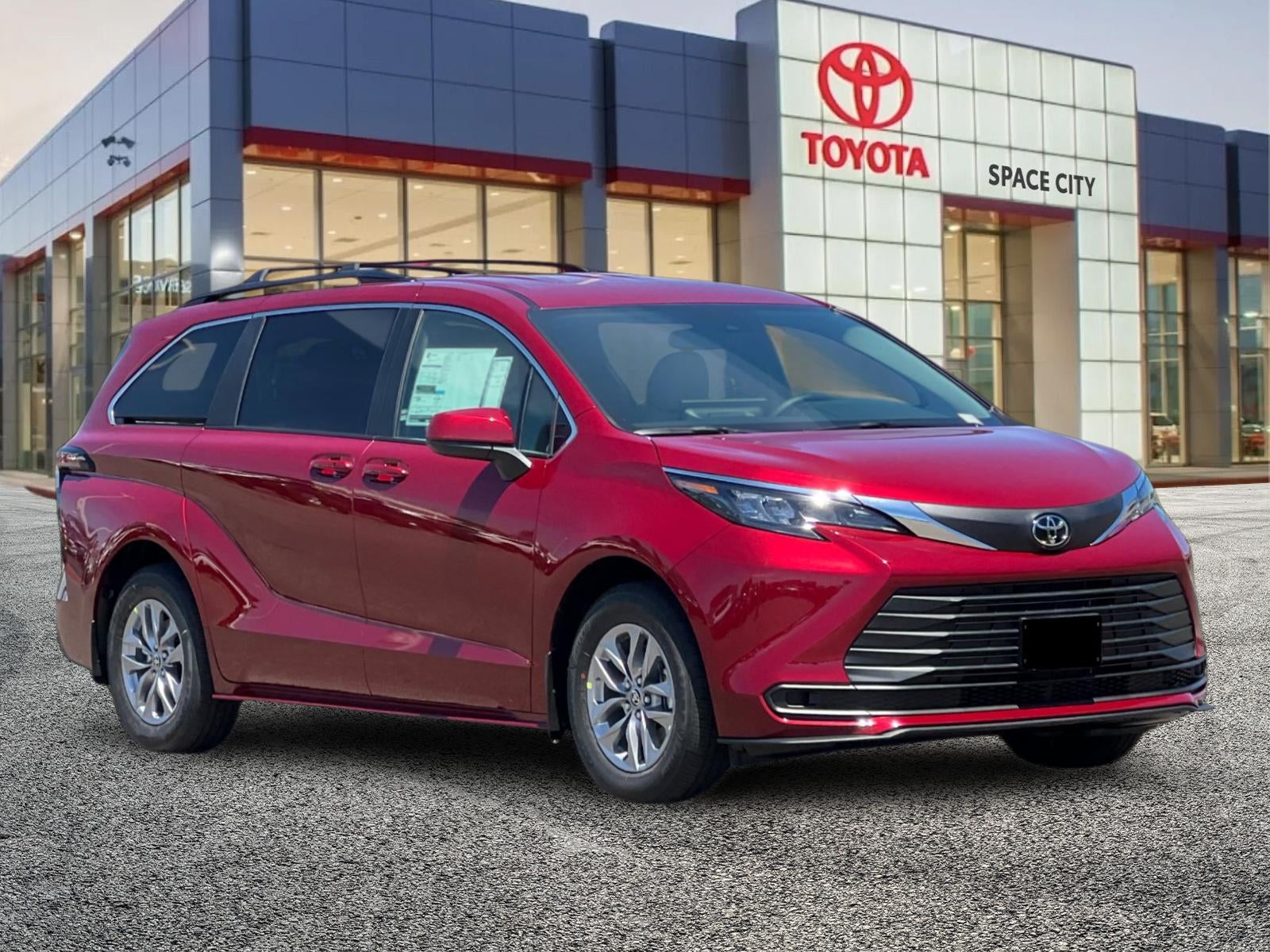 2026 Toyota Sienna LE
