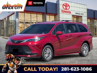 2026 Toyota Sienna LE
