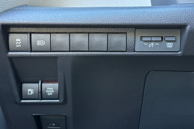 2026 Toyota Sienna LE 8 Passenger