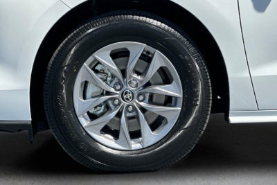 2026 Toyota Sienna LE 8 Passenger