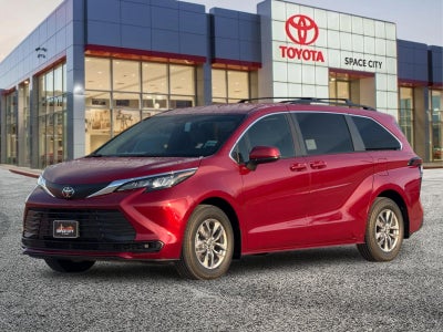 2026 Toyota Sienna LE