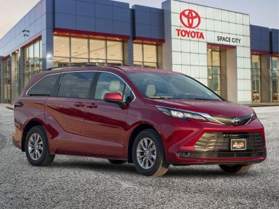 2026 Toyota Sienna LE