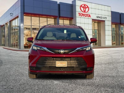 2026 Toyota Sienna LE