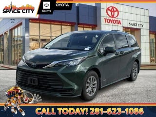 2021 Toyota Sienna LE 8 Passenger