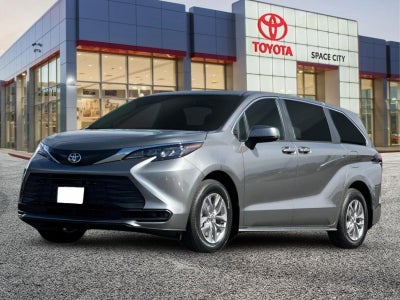 2026 Toyota Sienna LE 8 Passenger