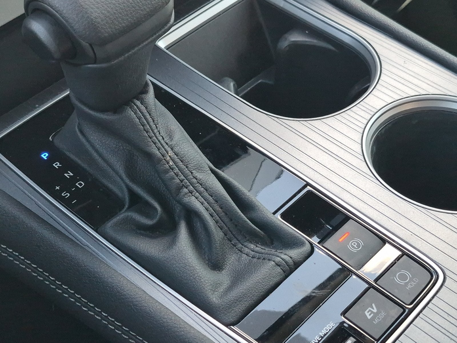 2025 Toyota Sienna LE 8 Passenger