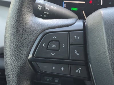 2025 Toyota Sienna LE 8 Passenger