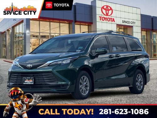 2026 Toyota Sienna LE 8 Passenger