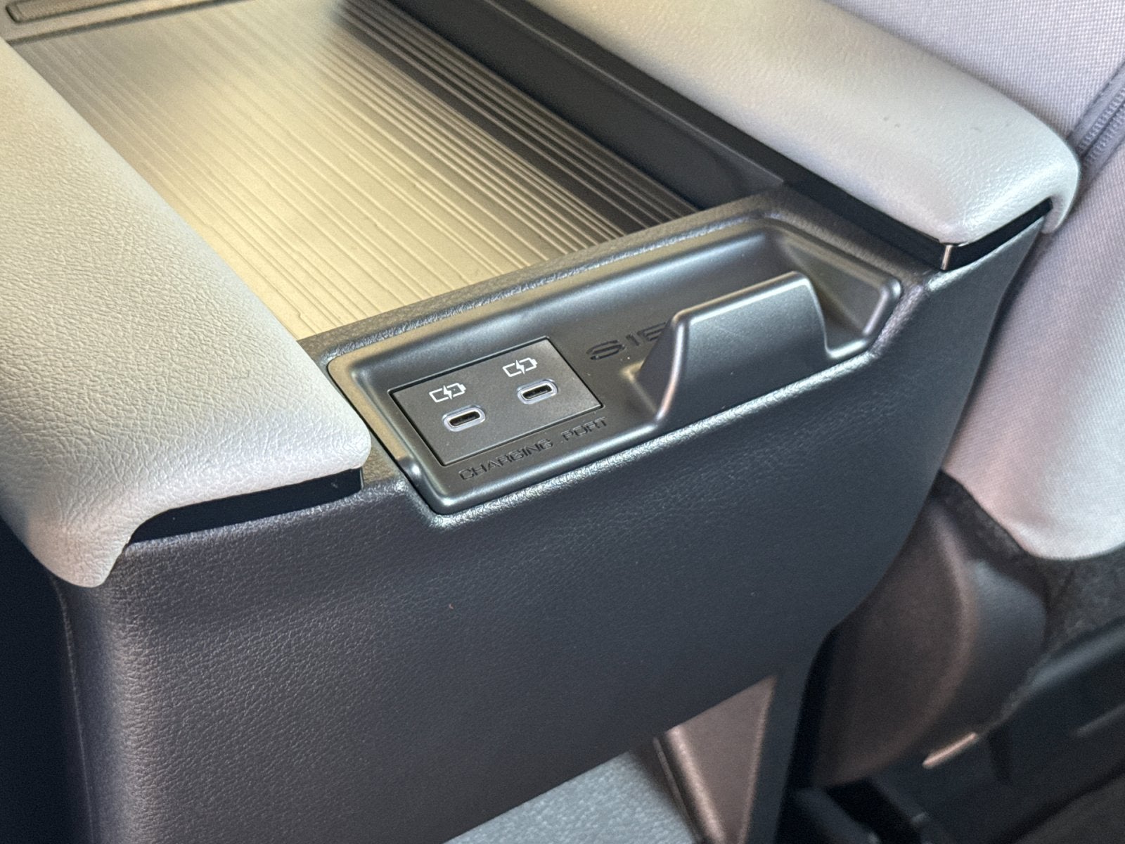 2026 Toyota Sienna LE 8 Passenger