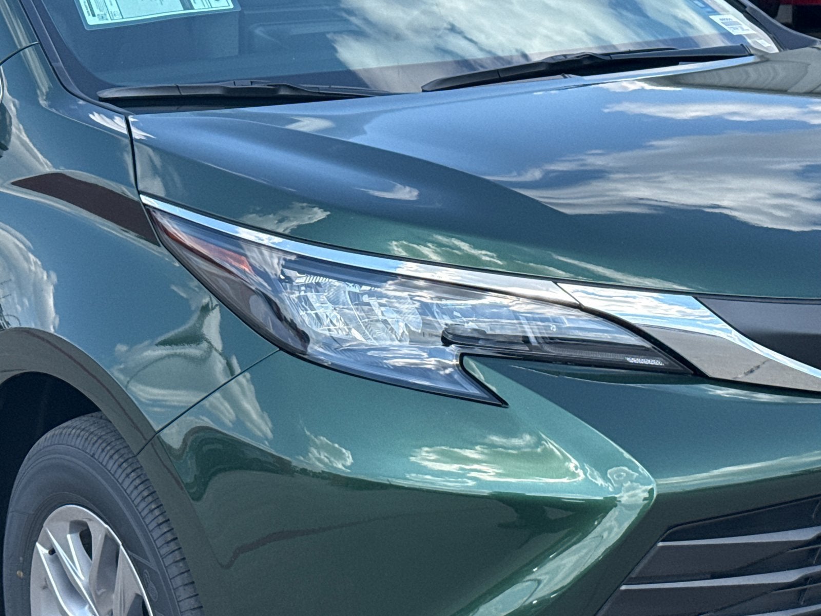 2026 Toyota Sienna LE 8 Passenger