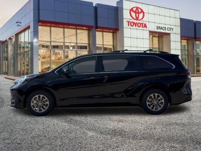 2026 Toyota Sienna LE