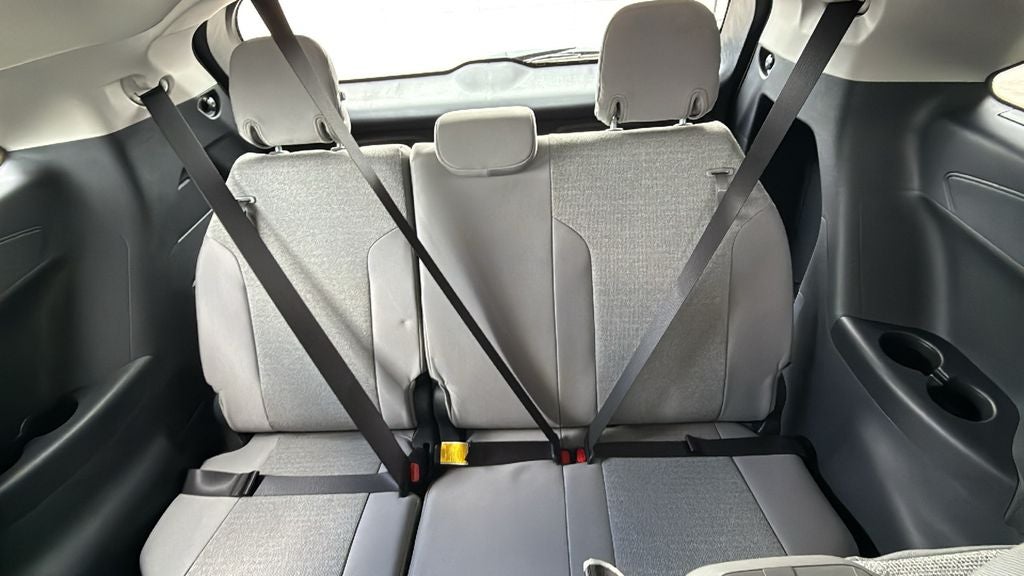 2026 Toyota Sienna LE 8 Passenger