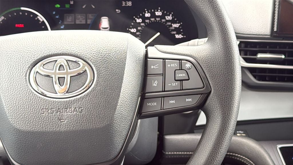 2026 Toyota Sienna LE 8 Passenger