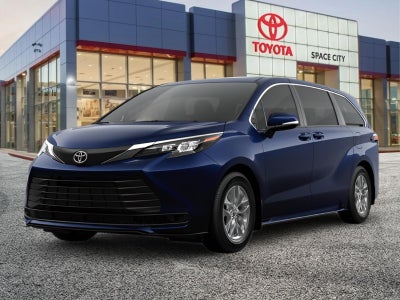 2026 Toyota Sienna LE 8 Passenger
