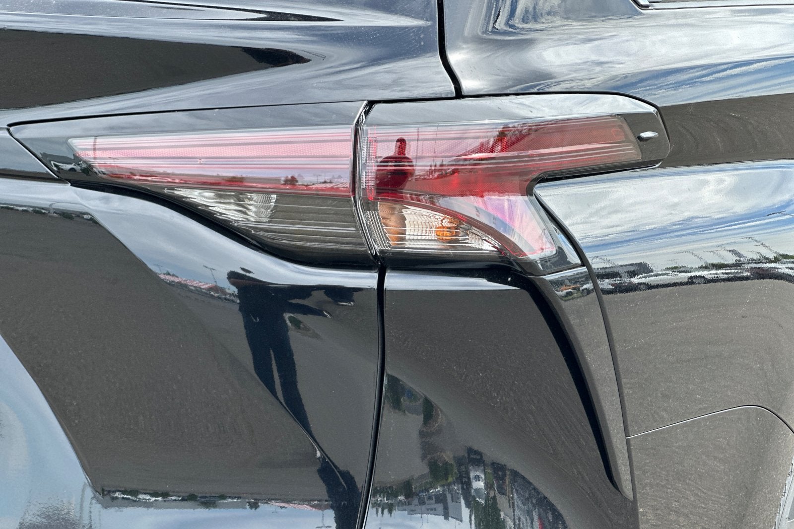 2026 Toyota Sienna LE 8 Passenger