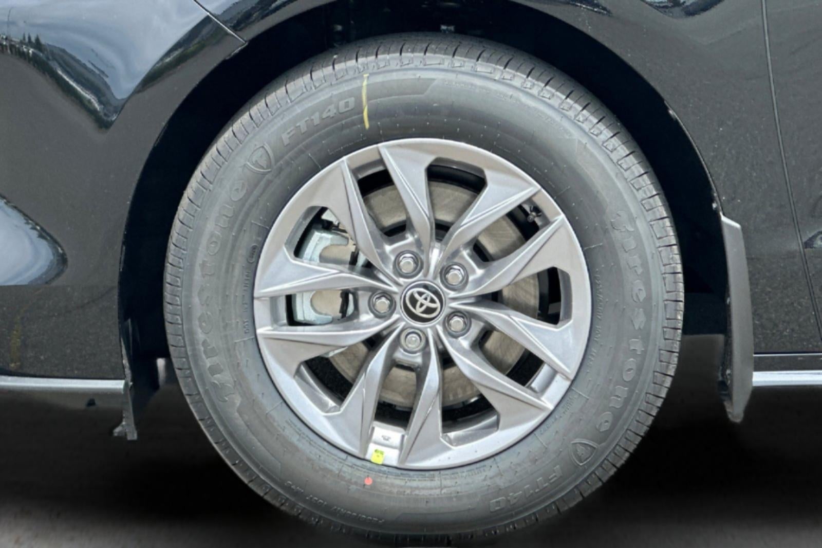 2026 Toyota Sienna LE 8 Passenger