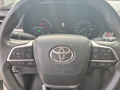 2021 Toyota Sienna LE 8 Passenger
