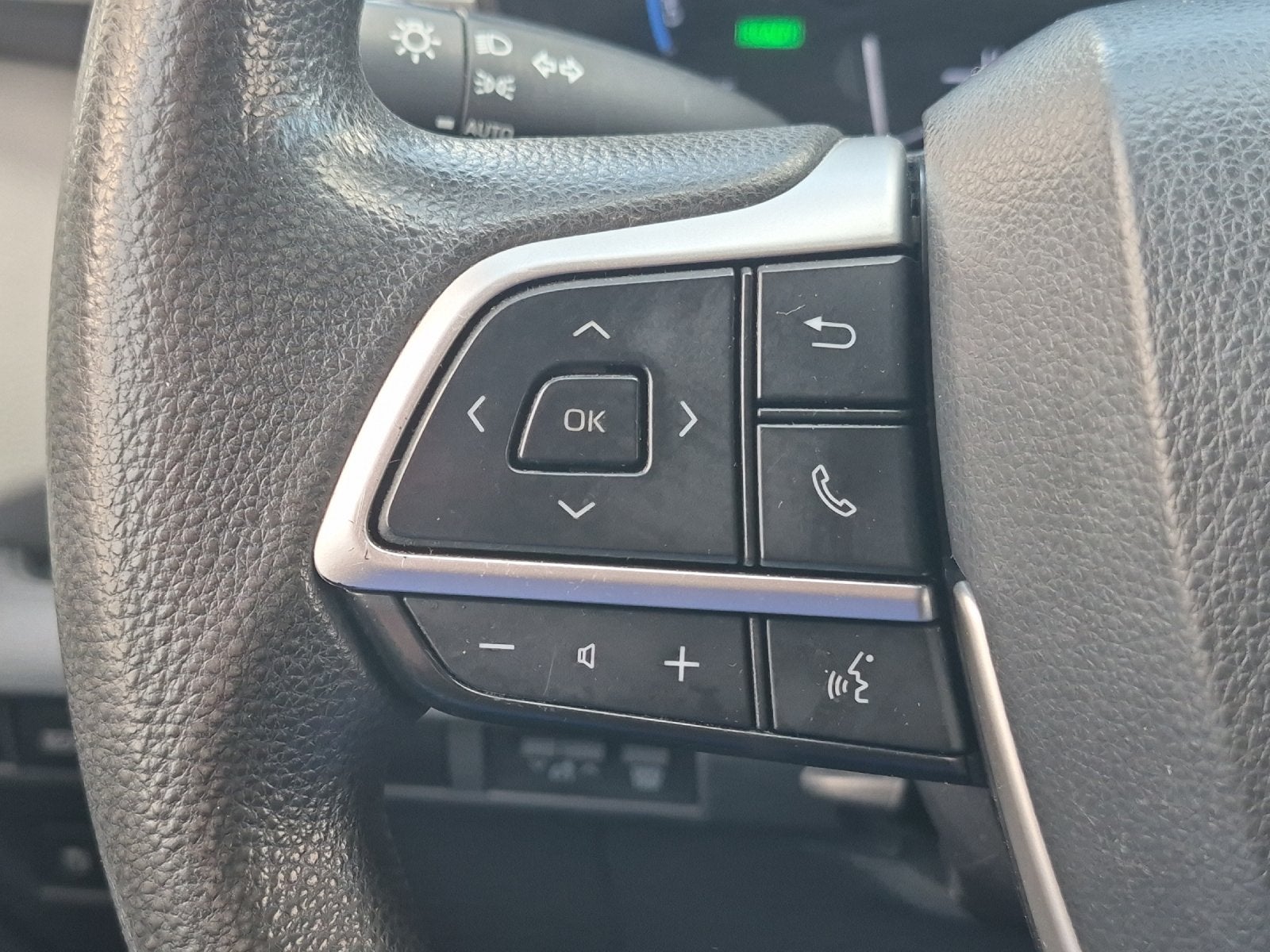 2021 Toyota Sienna LE 8 Passenger