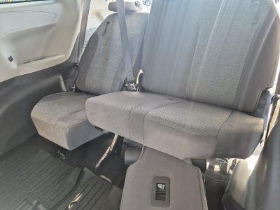 2023 Toyota Sienna LE 8 Passenger