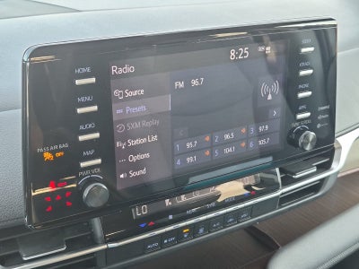 2023 Toyota Sienna LE 8 Passenger