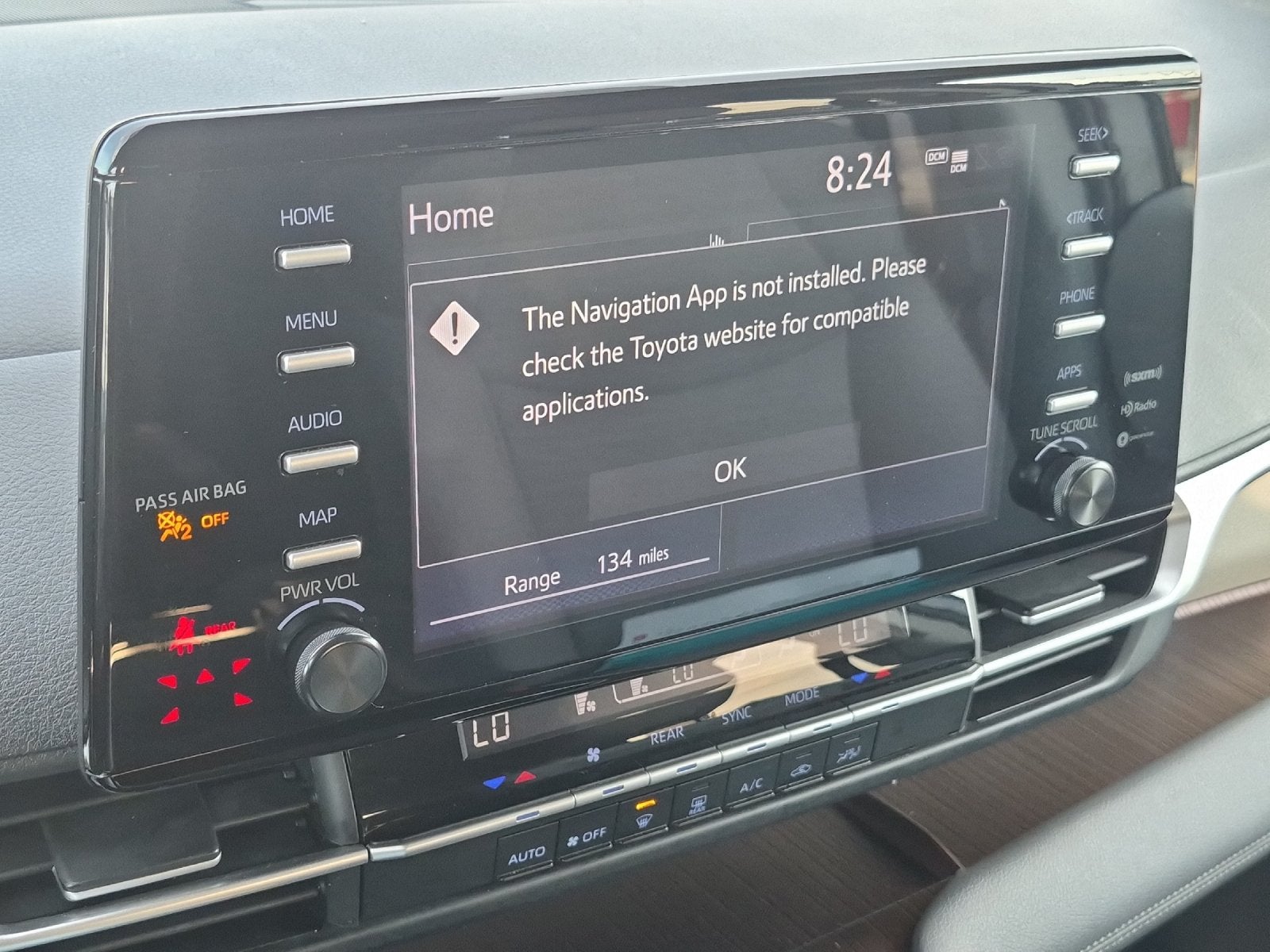 2023 Toyota Sienna LE 8 Passenger