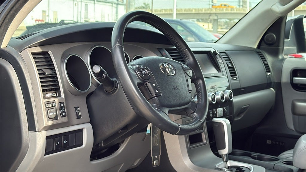 2013 Toyota SEQUOIA Limited