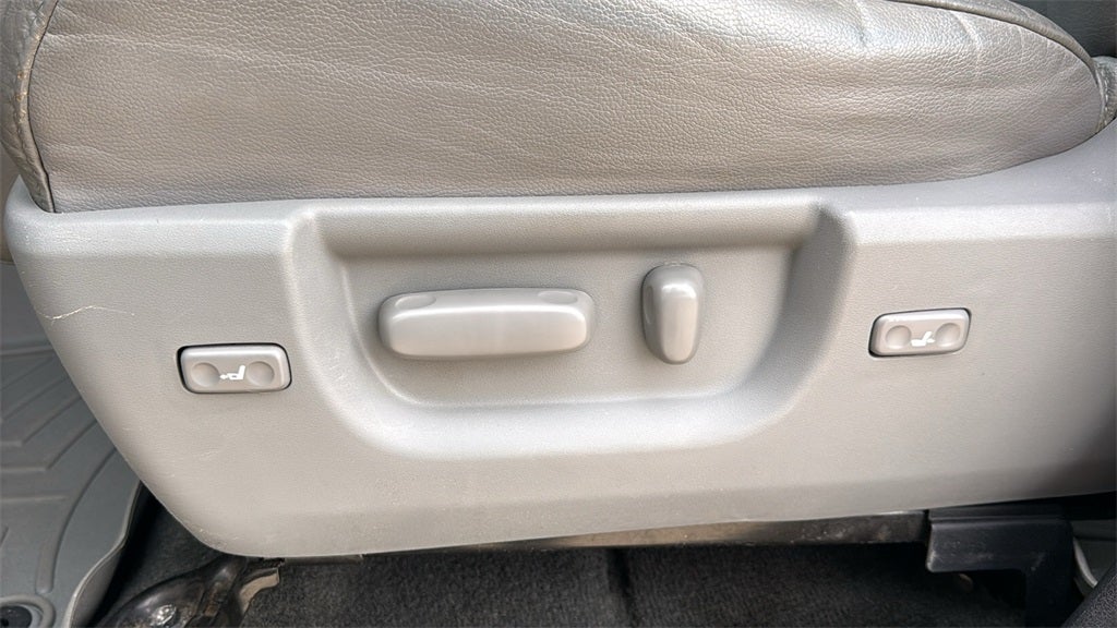 2013 Toyota SEQUOIA Limited