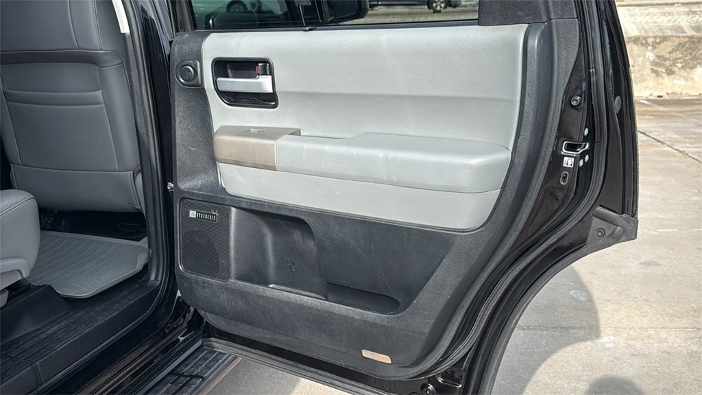 2013 Toyota SEQUOIA Limited