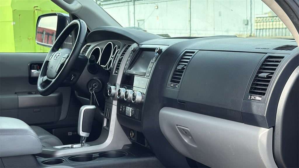 2013 Toyota SEQUOIA Limited