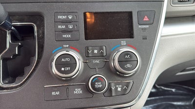 2018 Toyota SIENNA LE 3.5L LE