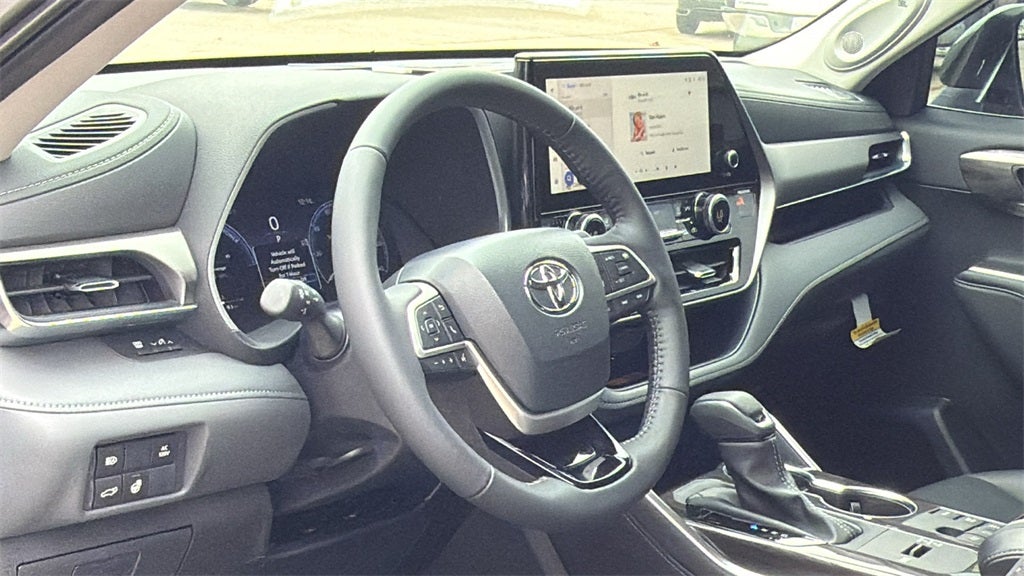 2026 Toyota Highlander Hybrid Limited