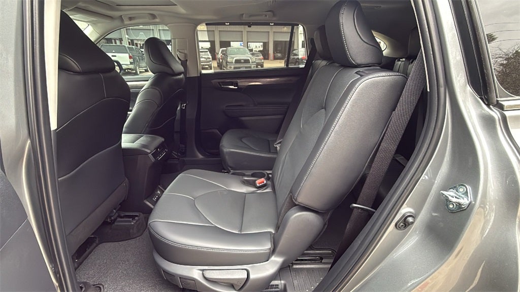 2026 Toyota Highlander Hybrid Limited