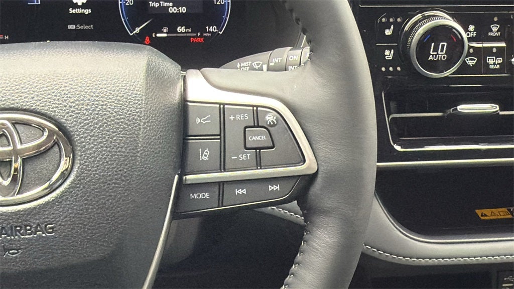 2026 Toyota Highlander Hybrid Limited