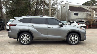 2026 Toyota Highlander Hybrid Limited