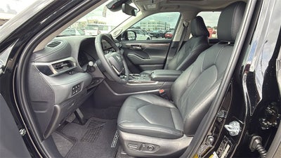 2026 Toyota Highlander Hybrid Limited