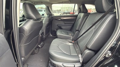 2026 Toyota Highlander Hybrid Limited