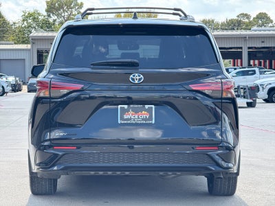 2025 Toyota Sienna XSE 7 Passenger