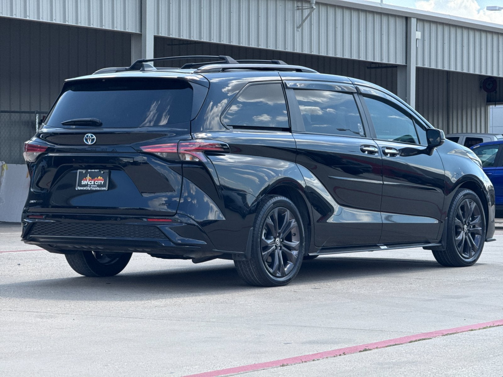 2025 Toyota Sienna XSE 7 Passenger