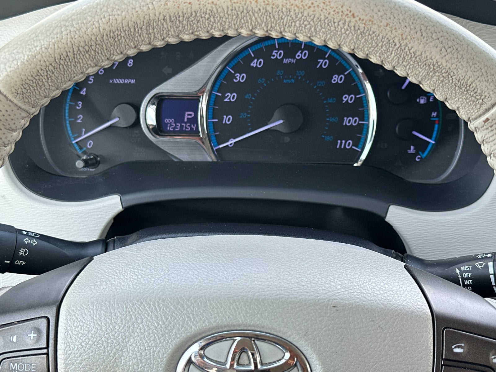 2013 Toyota SIENNA XLE 3.5L XLE 8 Passenger