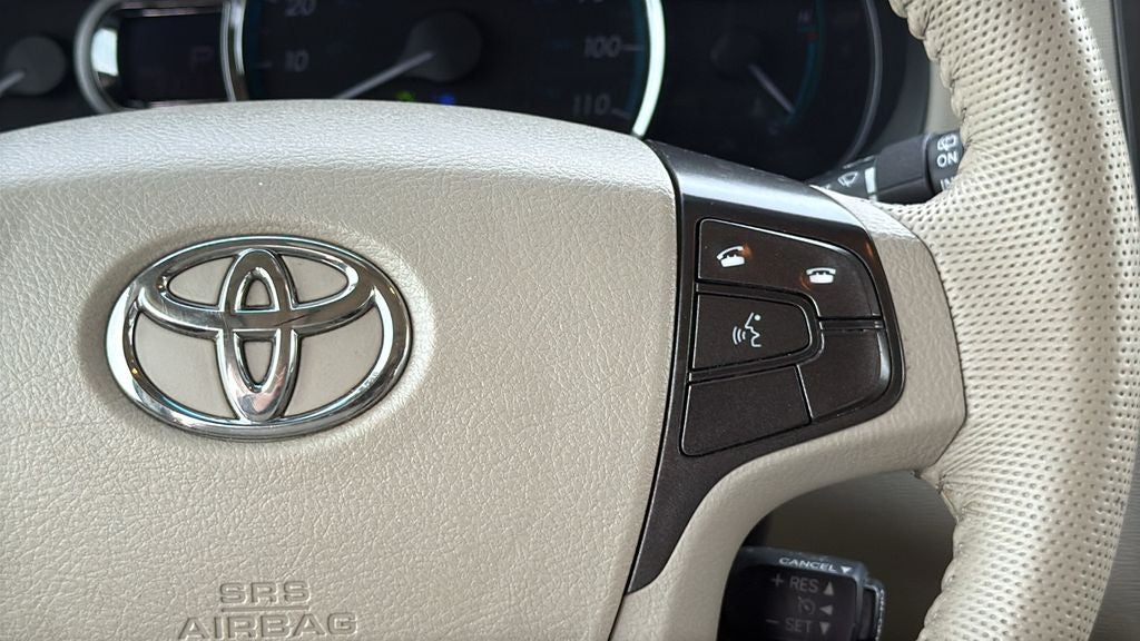 2014 Toyota SIENNA XLE 3.5L XLE 8 Passenger