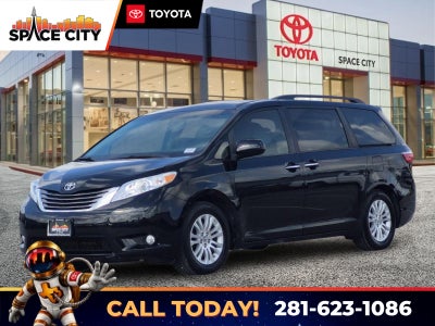 2015 Toyota SIENNA XLE 3.5L XLE 8 Passenger