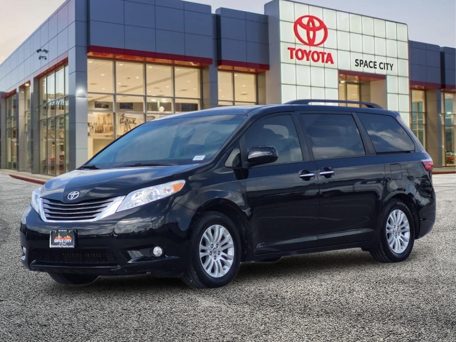 2015 Toyota SIENNA XLE 3.5L XLE 8 Passenger